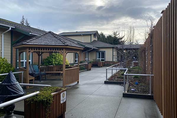 Ayre Manor Complex Care Courtyard
